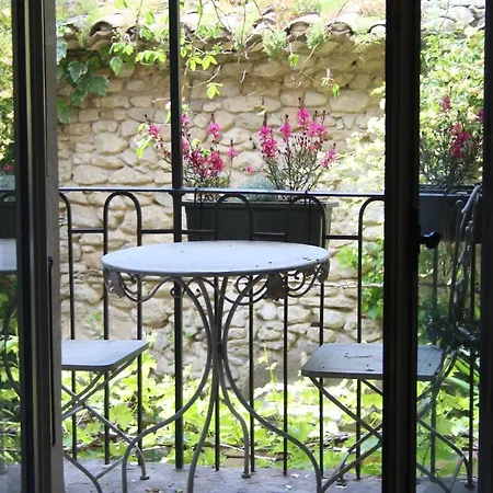 Le Patio בית הארחה *