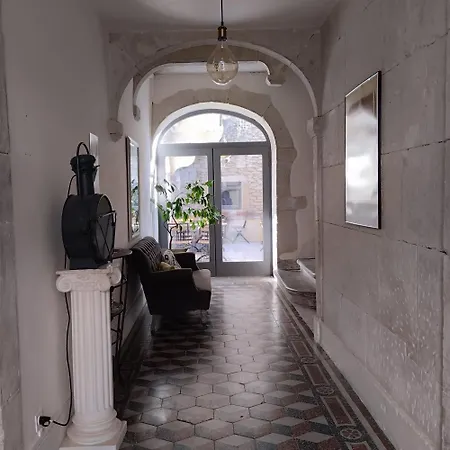 Le Patio Гриньян
