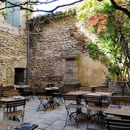 Le Patio Гриньян