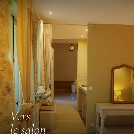Le Patio בית הארחה