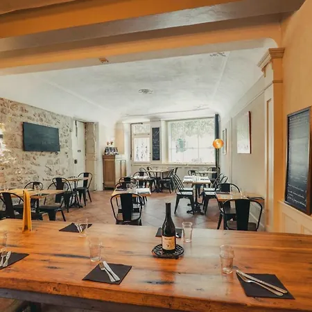 Le Patio בית הארחה גריניאן