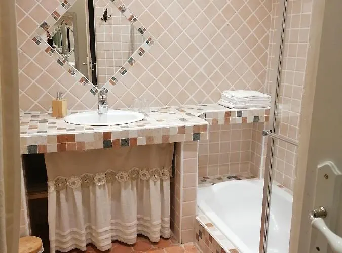 Konukevi Le Patio 4*